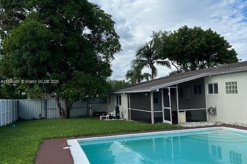 Casa en venta en Cutler Bay, Florida, 4 dormitorios, 185.99 m2 № 1948308 - foto 20