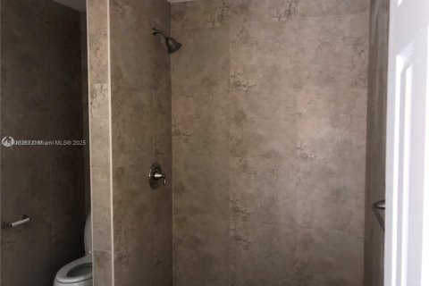 Condo in Miami, Florida, 2 bedrooms № 1964223 - photo 16