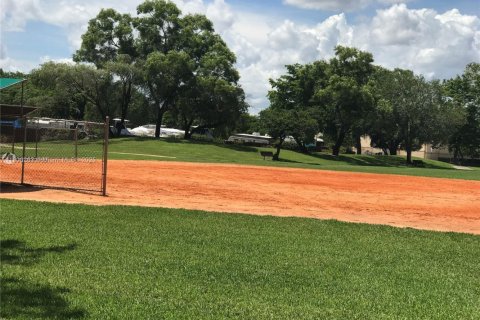 Condo in Miami, Florida, 2 bedrooms № 1964223 - photo 22