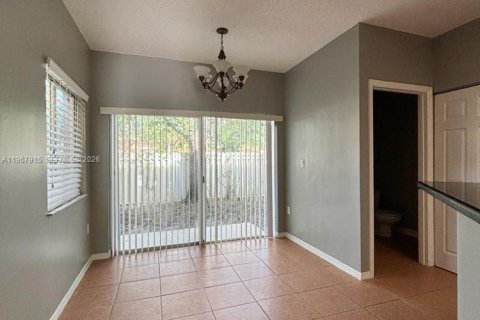 Adosado en alquiler en Miramar, Florida, 3 dormitorios, 107.86 m2 № 2029292 - foto 6
