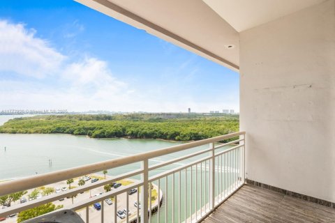 Condo in Sunny Isles Beach, Florida, 1 bedroom  № 1862109 - photo 4