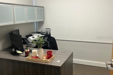 Снять в аренду коммерческую недвижимость в Орландо, Флорида 3867.52м2, № 1848007 - фото 4