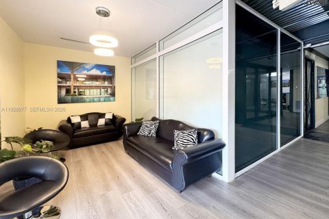 Immobilier commercial à vendre à Hialeah, Floride № 2060302 - photo 30