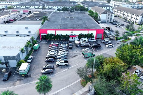 Immobilier commercial à vendre à Hialeah, Floride № 2060302 - photo 4