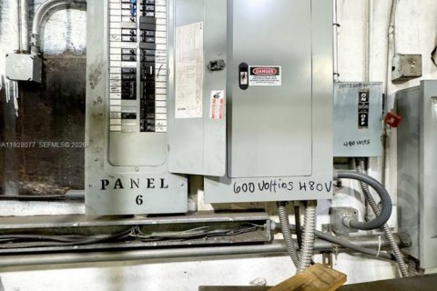 Immobilier commercial à vendre à Hialeah, Floride № 2060302 - photo 20