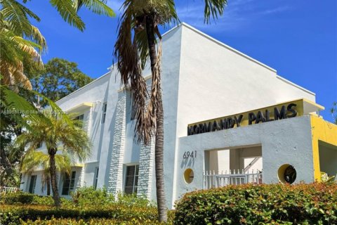 Copropriété à louer à Miami Beach, Floride: 1 chambre, 65.03 m2 № 1964317 - photo 3