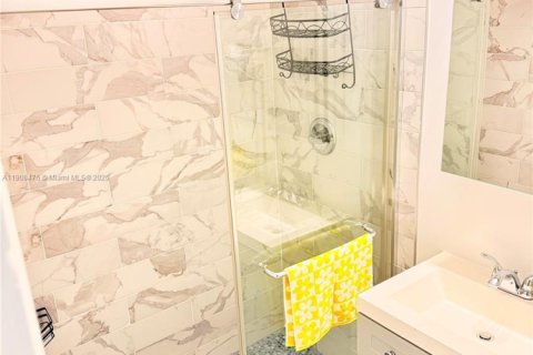 Copropriété à louer à Miami Beach, Floride: 1 chambre, 65.03 m2 № 1964317 - photo 24