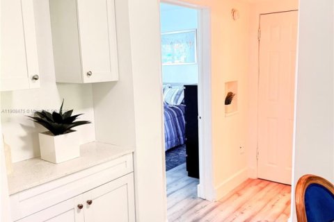 Copropriété à louer à Miami Beach, Floride: 1 chambre, 65.03 m2 № 1964317 - photo 18