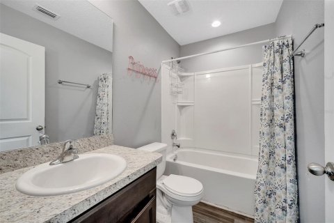 House in DeLand, Florida 3 bedrooms, 156.17 sq.m. № 1740935 - photo 26