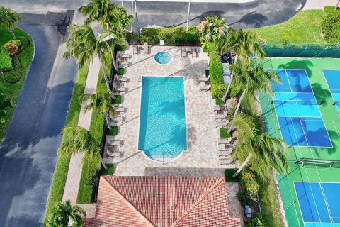 Townhouse in Jensen Beach, Florida 4 bedrooms, 194.82 sq.m. № 2082115 - photo 22