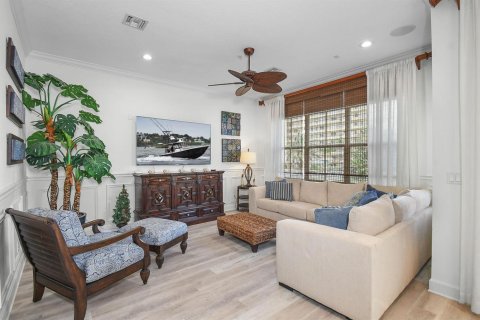 Townhouse in Jensen Beach, Florida 4 bedrooms, 194.82 sq.m. № 2082115 - photo 6