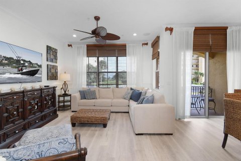 Townhouse in Jensen Beach, Florida 4 bedrooms, 194.82 sq.m. № 2082115 - photo 8