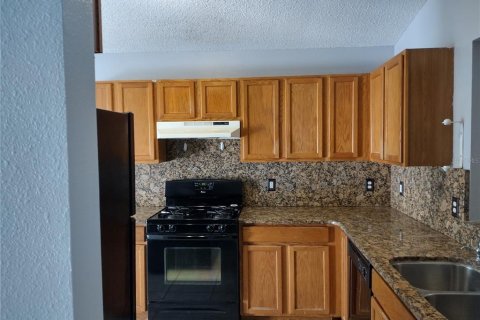 House in Orlando, Florida 3 bedrooms, 134.71 sq.m. № 2100221 - photo 7