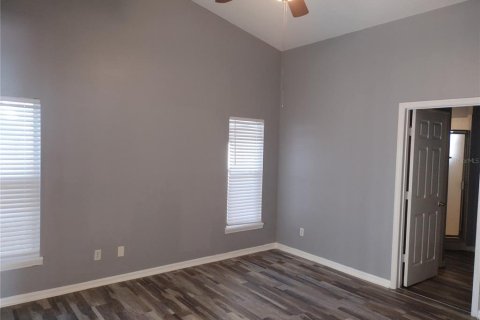 House in Orlando, Florida 3 bedrooms, 134.71 sq.m. № 2100221 - photo 11