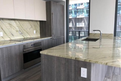 Condo in Miami, Florida, 2 bedrooms  № 1863992 - photo 16