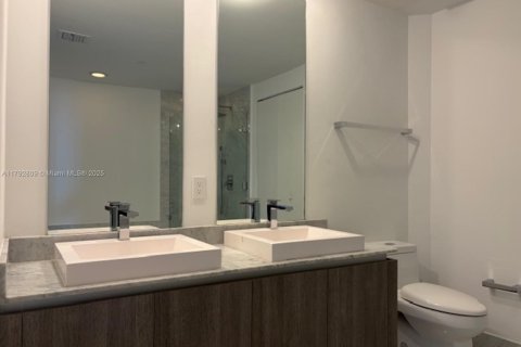 Condo in Miami, Florida, 2 bedrooms  № 1863992 - photo 29