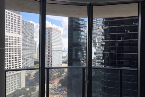Condo in Miami, Florida, 2 bedrooms  № 1863992 - photo 15
