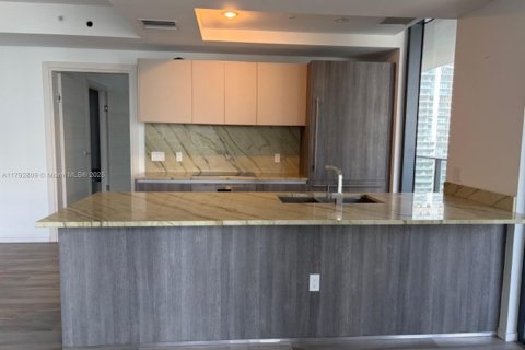 Condo in Miami, Florida, 2 bedrooms  № 1863992 - photo 17