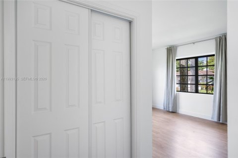 Casa en alquiler en North Bay Village, Florida, 3 dormitorios, 215.9 m2 № 2055598 - foto 28