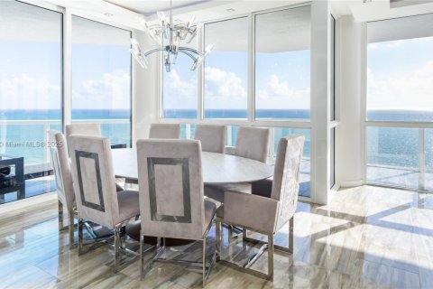 Condo in Sunny Isles Beach, Florida, 4 bedrooms  № 1945440 - photo 8