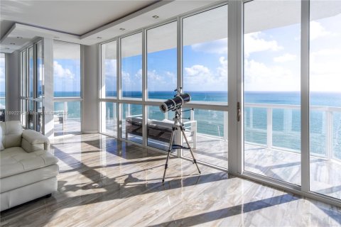 Condo in Sunny Isles Beach, Florida, 4 bedrooms  № 1945440 - photo 7