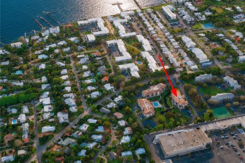 Condominio en venta en Stuart, Florida, 2 dormitorios, 125.51 m2 № 2047321 - foto 2