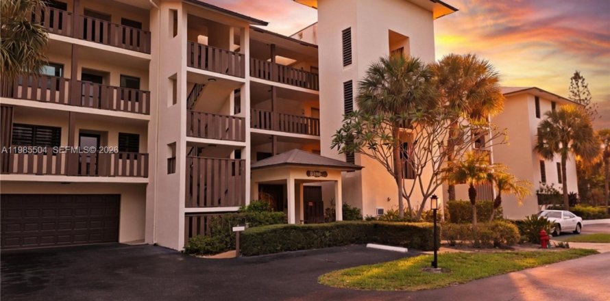 Condominio en Stuart, Florida, 2 dormitorios  № 2047321