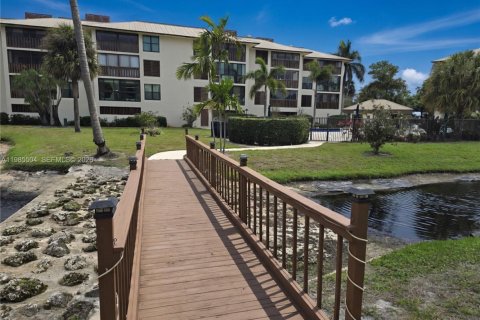 Condominio en venta en Stuart, Florida, 2 dormitorios, 125.51 m2 № 2047321 - foto 23