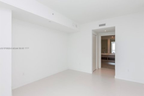 Copropriété à vendre à Miami, Floride: 2 chambres, 101.08 m2 № 1957713 - photo 13