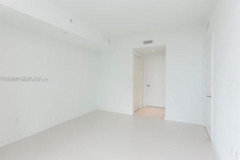 Copropriété à vendre à Miami, Floride: 2 chambres, 101.08 m2 № 1957713 - photo 11