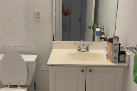 Condo in Sunny Isles Beach, Florida, 1 bedroom  № 1890334 - photo 11