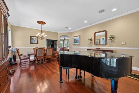 House in Tampa, Florida 4 bedrooms, 294.04 sq.m. № 2302864 - photo 12