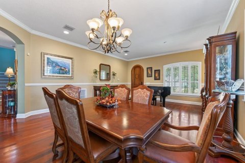 House in Tampa, Florida 4 bedrooms, 294.04 sq.m. № 2302864 - photo 10