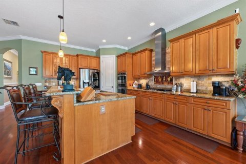 House in Tampa, Florida 4 bedrooms, 294.04 sq.m. № 2302864 - photo 23