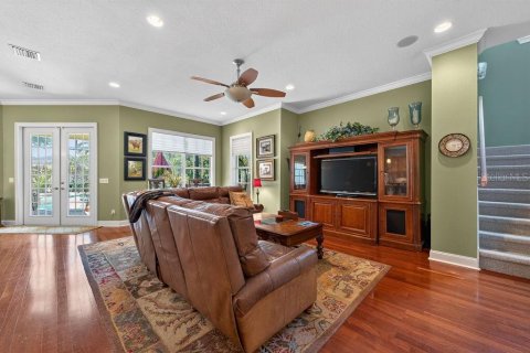 House in Tampa, Florida 4 bedrooms, 294.04 sq.m. № 2302864 - photo 14