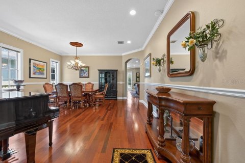 House in Tampa, Florida 4 bedrooms, 294.04 sq.m. № 2302864 - photo 6