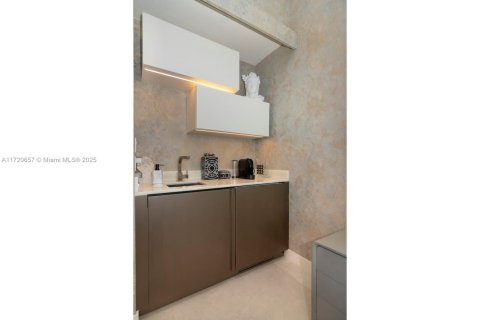 Copropriété à louer à Sunny Isles Beach, Floride: 5 chambres, 249.16 m2 № 1702199 - photo 28