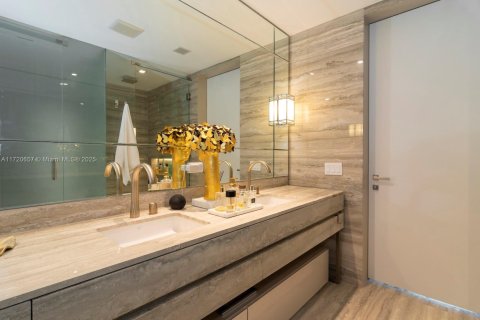 Copropriété à louer à Sunny Isles Beach, Floride: 5 chambres, 249.16 m2 № 1702199 - photo 30