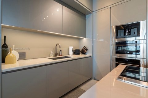 Copropriété à louer à Sunny Isles Beach, Floride: 5 chambres, 249.16 m2 № 1702199 - photo 20