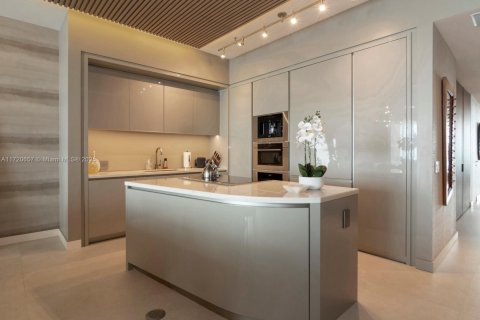 Copropriété à louer à Sunny Isles Beach, Floride: 5 chambres, 249.16 m2 № 1702199 - photo 18