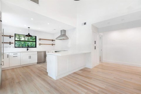 Casa en alquiler en Ocean Ridge, Florida, 3 dormitorios, 187.76 m2 № 2060915 - foto 18