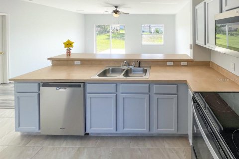 Villa ou maison à louer à Kissimmee, Floride: 3 chambres, 119.38 m2 № 1875862 - photo 3