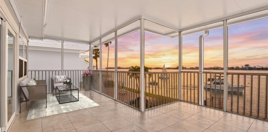 Condo à Tierra Verde, Floride, 3 chambres № 2235653