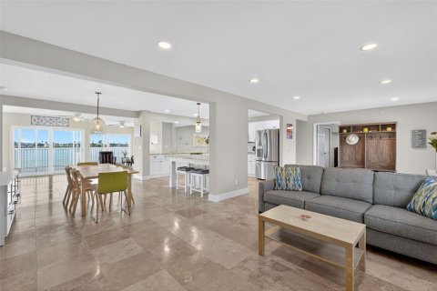 Copropriété à vendre à Tierra Verde, Floride: 3 chambres, 181.62 m2 № 2235653 - photo 3