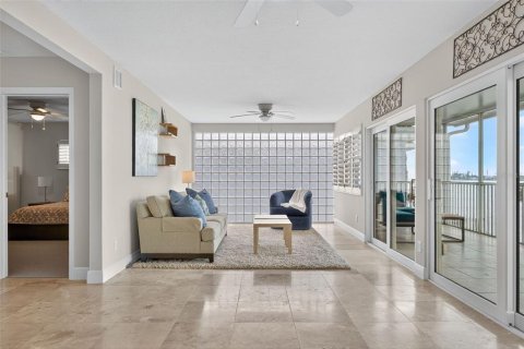 Copropriété à vendre à Tierra Verde, Floride: 3 chambres, 181.62 m2 № 2235653 - photo 14