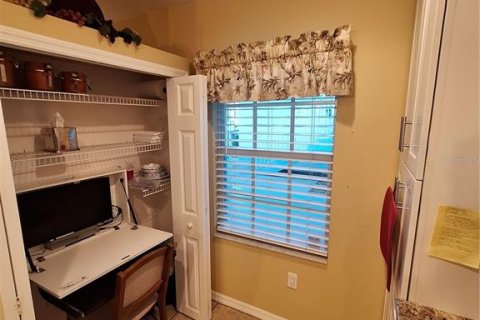 Copropriété à louer à North Port, Floride: 2 chambres, 108.51 m2 № 1797991 - photo 8