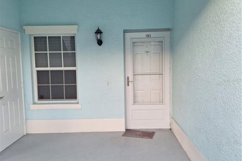Copropriété à louer à North Port, Floride: 2 chambres, 108.51 m2 № 1797991 - photo 2