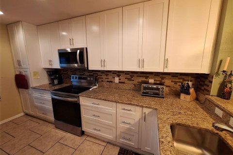 Copropriété à louer à North Port, Floride: 2 chambres, 108.51 m2 № 1797991 - photo 6