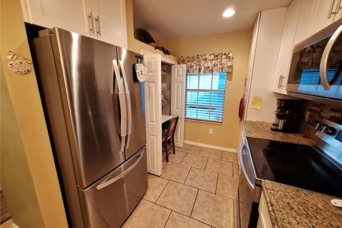 Copropriété à louer à North Port, Floride: 2 chambres, 108.51 m2 № 1797991 - photo 7