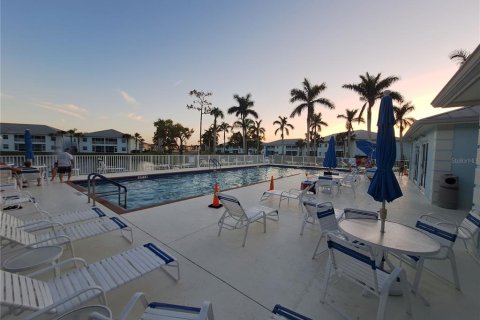 Copropriété à louer à North Port, Floride: 2 chambres, 108.51 m2 № 1797991 - photo 30